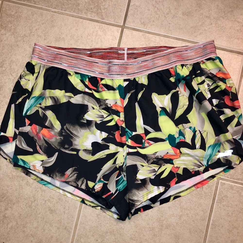 Women’s Avia XL active short